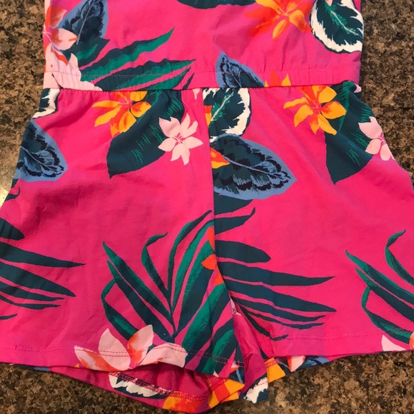 Sold - Picture 3 of 6